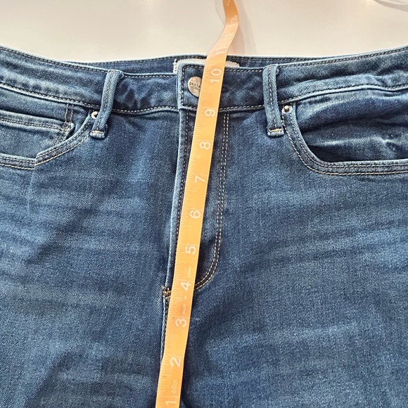 Driftwood Roxy Ladies Cropped Flare Denim Jeans Floral Boho Embellished 29 - Picture 7 of 11